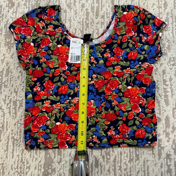 Forever 21 - Crop Tops - Size: L - Picture 3 of 6
